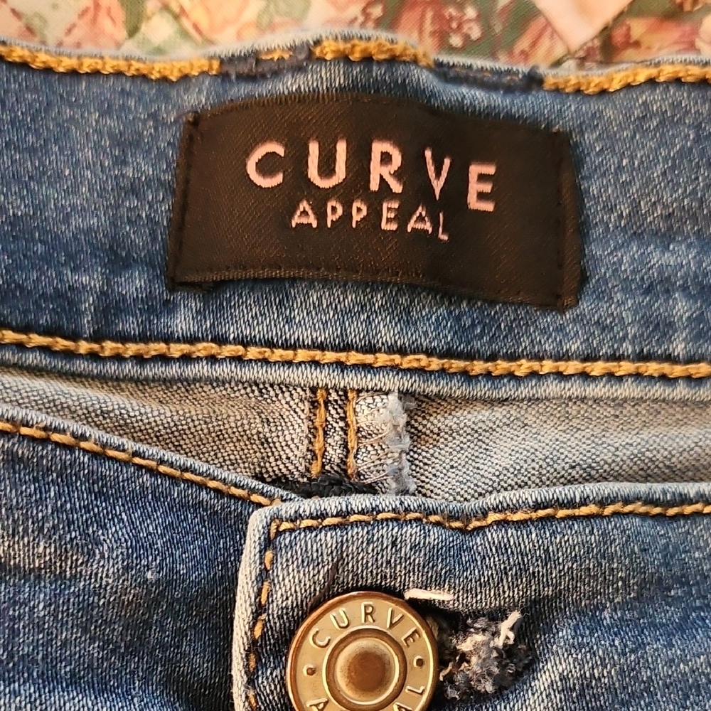 Curve Appeal Light Wash High Rise Essential Skinny Jeans  Size 14/32 - Picture 6 of 7